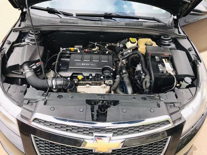 Chevrolet Cruze 2012, 305,775 km - 1.4 l - Qazax