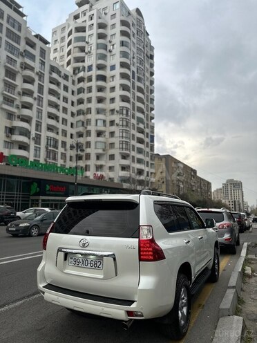 Toyota Prado 2011, 190,000 km - 2.7 l - Sumqayıt