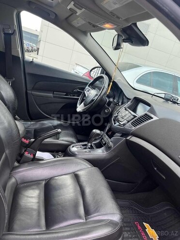 Chevrolet Cruze 2013, 197,318 km - 1.4 л - Tovuz