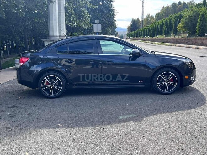 Chevrolet Cruze 2013, 197,318 km - 1.4 л - Tovuz