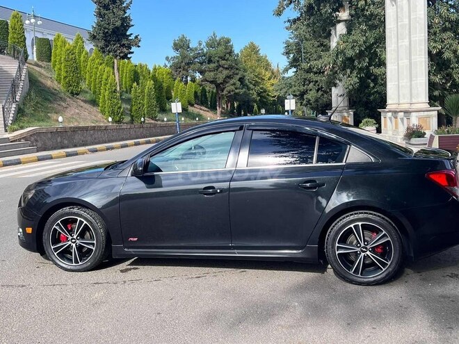 Chevrolet Cruze 2013, 197,318 km - 1.4 л - Tovuz