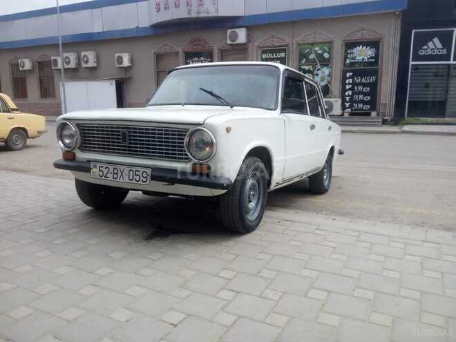 LADA (VAZ) 2101 1974, 90,745 km - 1.3 l - Salyan