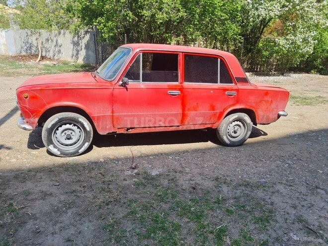 LADA (VAZ) 21011 1981, 18,000 km - 1.5 l - Gəncə