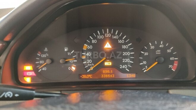 Mercedes E 240 1999, 336,550 km - 2.4 l - Şəmkir