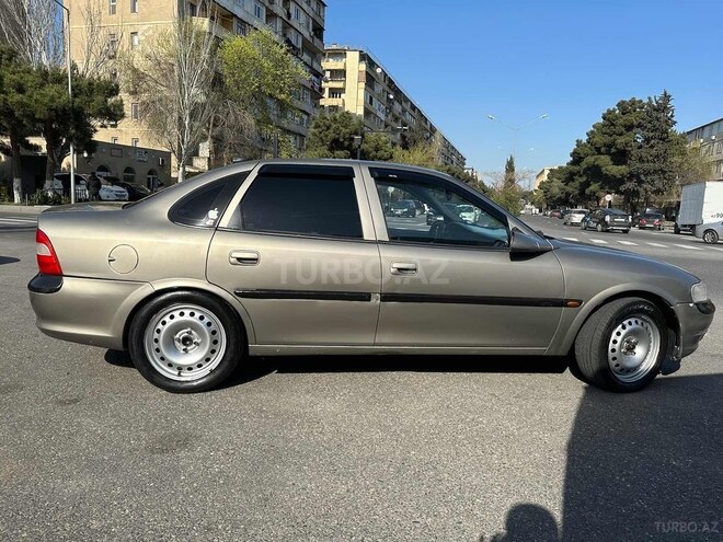 Opel Vectra 1997, 316,000 km - 1.8 l - Bakı