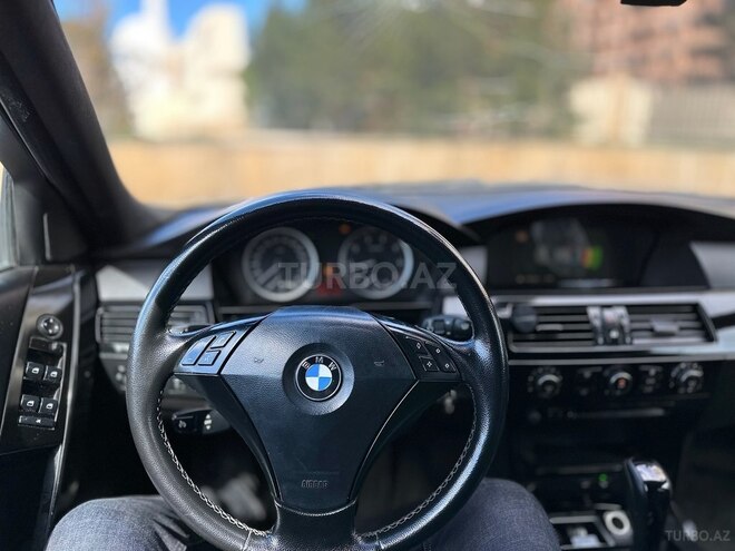BMW 525 2005, 388,000 km - 2.5 л - Gəncə