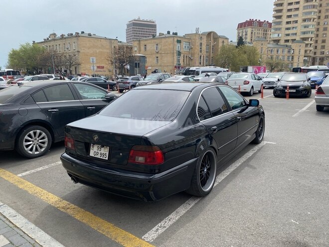 BMW 525 2001, 236,000 km - 2.5 l - Bakı