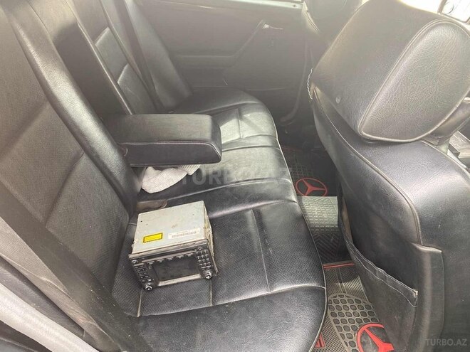 Mercedes C 220 1995, 255,807 km - 2.2 l - Bakı