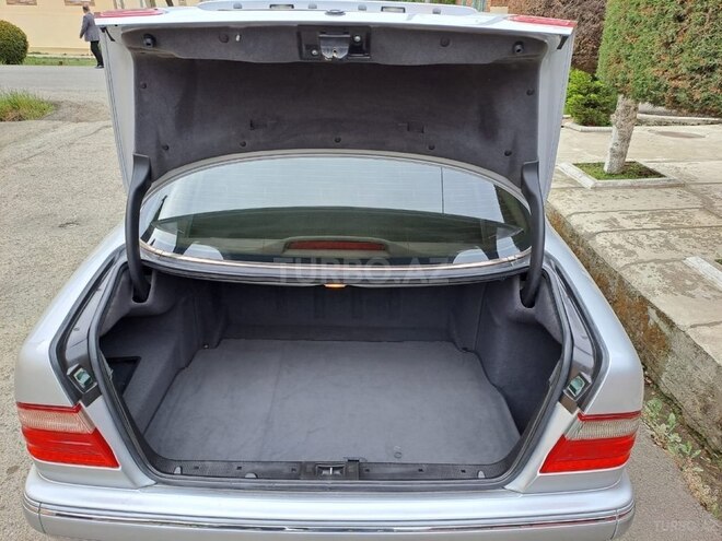 Mercedes E 240 1999, 130,000 km - 2.4 l - Lənkəran