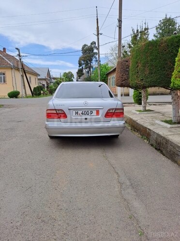 Mercedes E 240 1999, 130,000 km - 2.4 l - Lənkəran