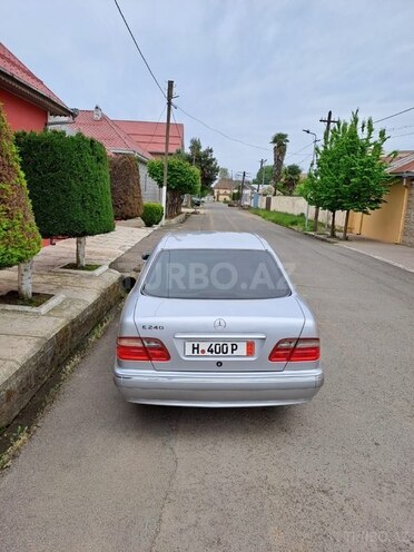 Mercedes E 240 1999, 130,000 km - 2.4 l - Lənkəran
