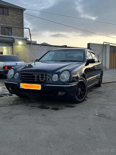Mercedes E 280 2000, 245,000 km - 2.8 l - Sumqayıt