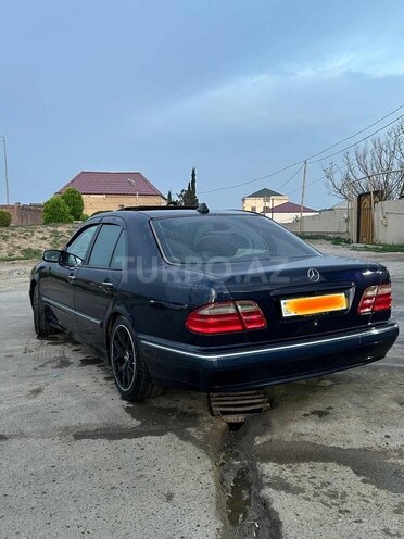 Mercedes E 280 2000, 245,000 km - 2.8 l - Sumqayıt