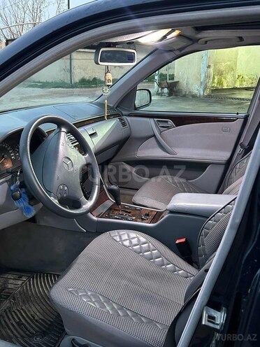 Mercedes E 280 2000, 245,000 km - 2.8 l - Sumqayıt