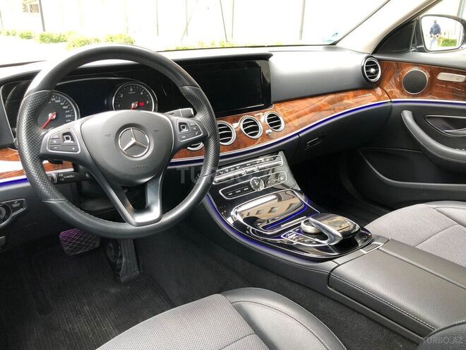 Mercedes E 200 2017, 208,000 km - 2.0 l - Bakı