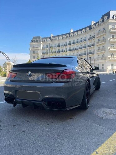 BMW M6 2013, 103,000 km - 4.4 l - Bakı