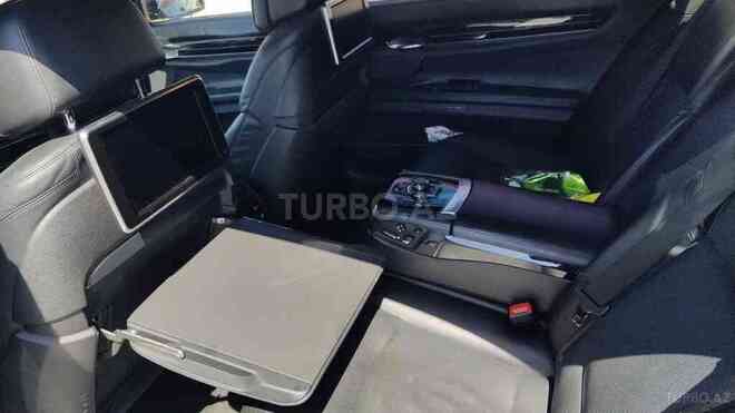 BMW 750 2013, 200,000 km - 4.4 л - Bakı