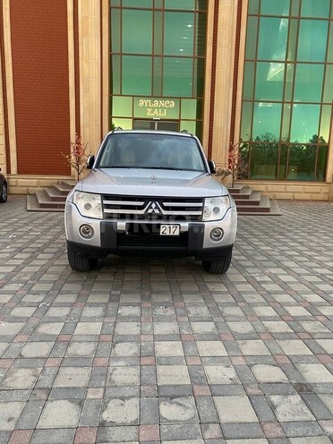 Mitsubishi Pajero 2007, 212,000 km - 3.0 л - Şirvan