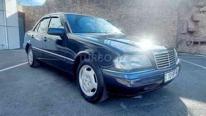 Mercedes C 200 1995, 328,000 km - 2.0 л - Bakı