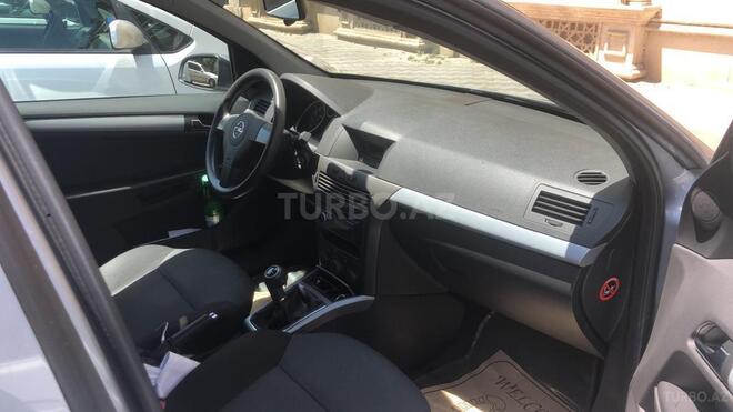 Opel Astra 2006, 288,000 km - 1.4 л - Bakı