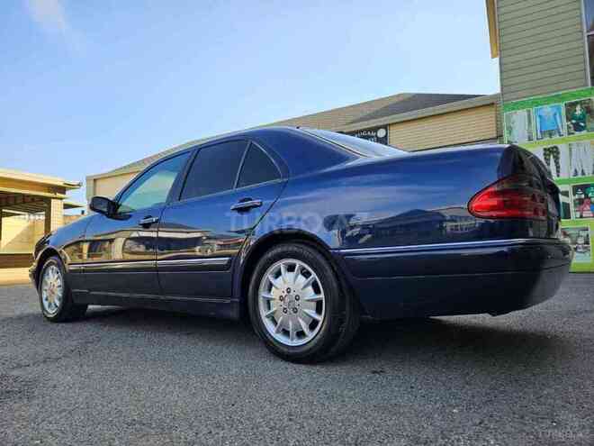 Mercedes E 240 1999, 38,500 km - 2.4 l - Bakı