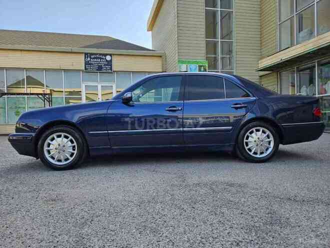 Mercedes E 240 1999, 38,500 km - 2.4 l - Bakı