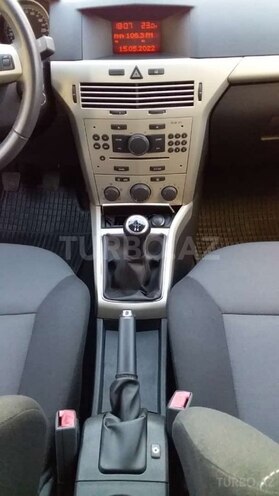 Opel Astra 2008, 168,000 km - 1.4 л - Bakı