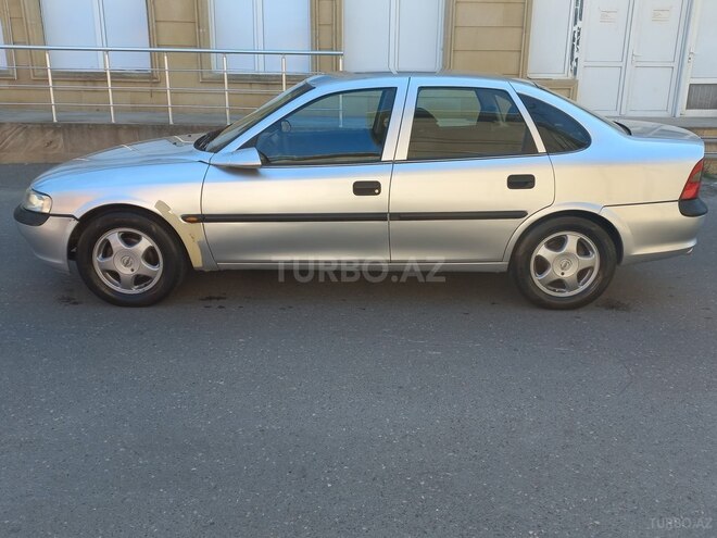 Opel Vectra 1998, 251,000 km - 1.8 l - Bakı