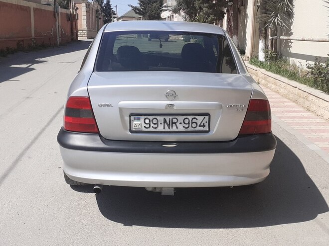 Opel Vectra 1997, 200,000 km - 1.8 l - Bakı
