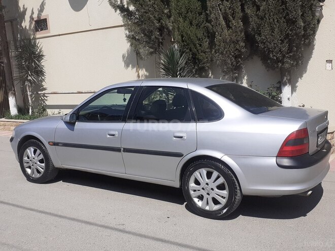 Opel Vectra 1997, 200,000 km - 1.8 l - Bakı