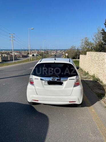 Honda  2011, 118,000 km - 1.3 l - Bakı