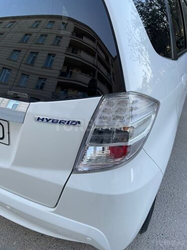 Honda  2011, 118,000 km - 1.3 l - Bakı