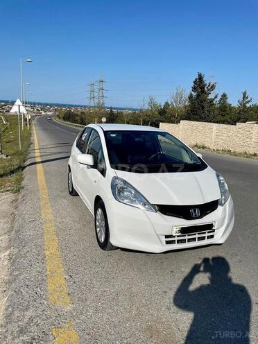 Honda  2011, 118,000 km - 1.3 l - Bakı