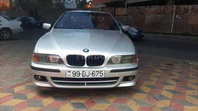 BMW 525 2003, 264,000 km - 2.5 л - Bakı