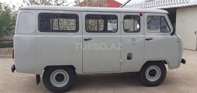 UAZ 2206 1998, 100,000 km - 2.4 л - Qobustan