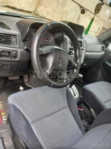 Mitsubishi Pajero io 2001, 186,000 km - 2.0 l - Bakı