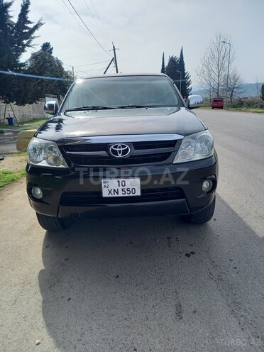 Toyota Fortuner 2005, 325,000 km - 2.7 l - Lənkəran