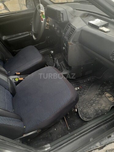 LADA (VAZ) 2110 2001, 210,000 km - 1.5 l - Yevlax