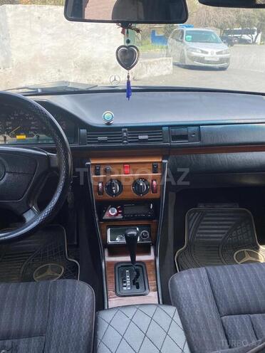 Mercedes E 230 1992, 350,000 km - 2.3 л - Bakı