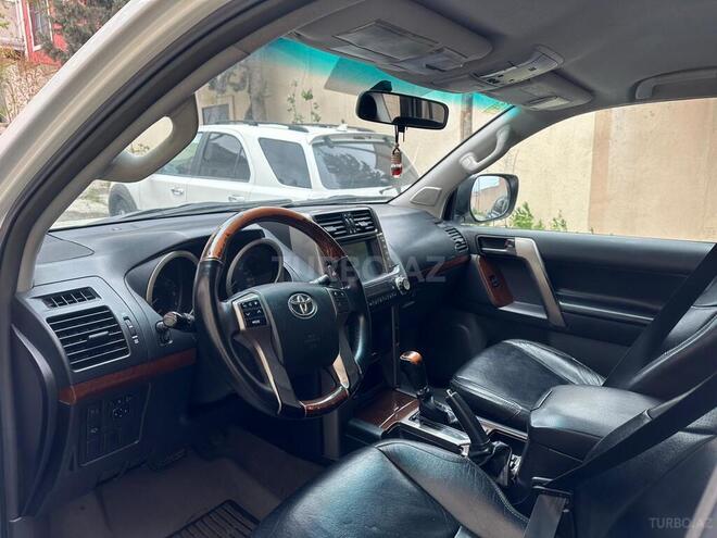 Toyota Prado 2010, 288,000 km - 2.7 л - Bakı
