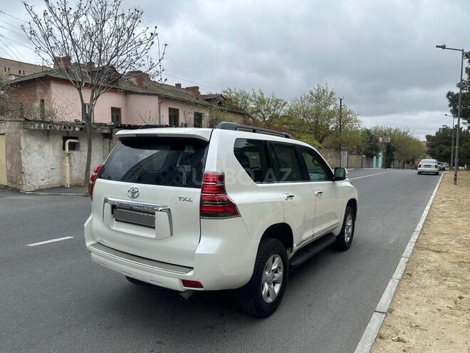 Toyota Prado 2010, 288,000 km - 2.7 л - Bakı