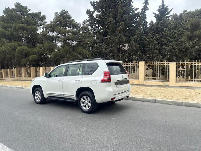 Toyota Prado 2010, 288,000 km - 2.7 л - Bakı