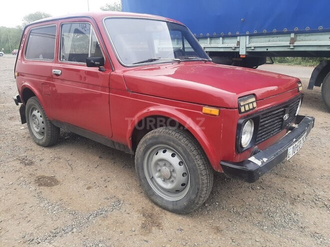 LADA (VAZ) Niva 1992, 250,000 km - 1.6 л - Yardımlı