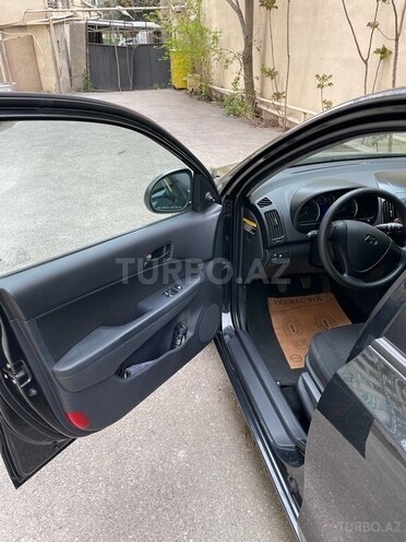 Hyundai i30 2009, 210,600 km - 1.4 л - Bakı