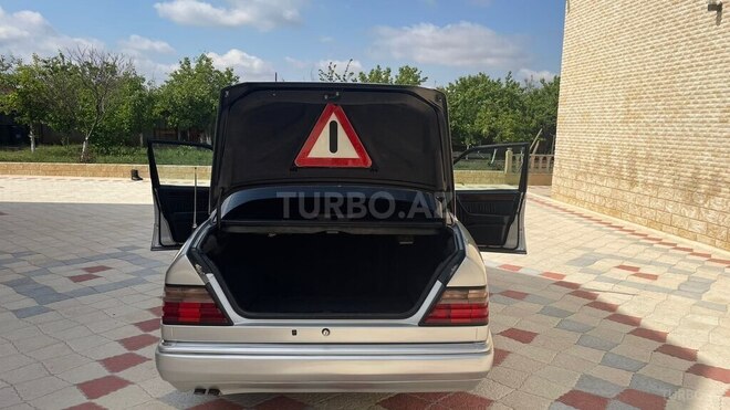 Mercedes E 280 1995, 374,000 km - 2.8 l - Mingəçevir