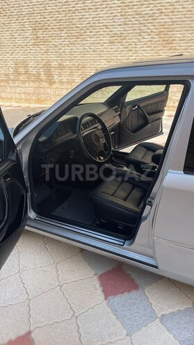 Mercedes E 280 1995, 374,000 km - 2.8 l - Mingəçevir