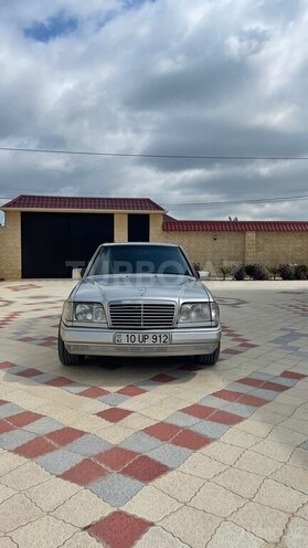 Mercedes E 280 1995, 374,000 km - 2.8 l - Mingəçevir