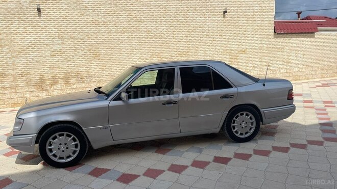 Mercedes E 280 1995, 374,000 km - 2.8 l - Mingəçevir