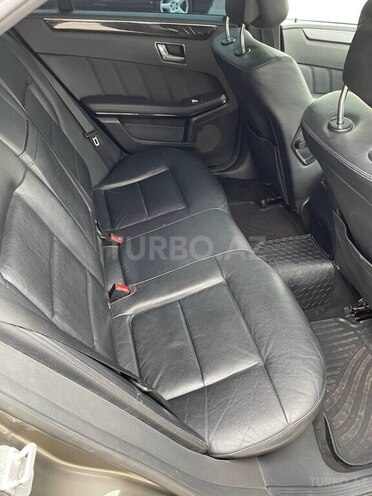 Mercedes E 250 2009, 310,000 km - 2.2 l - Bakı