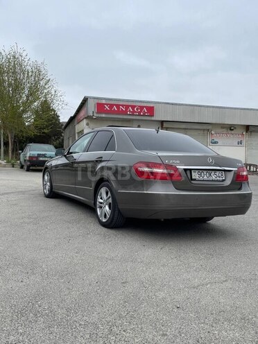 Mercedes E 250 2009, 310,000 km - 2.2 l - Bakı